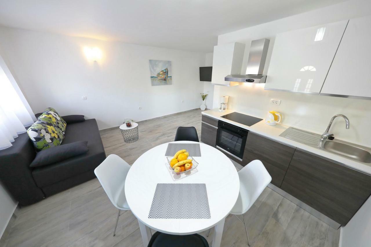 Apartmani Neva, Pridraga Экстерьер фото